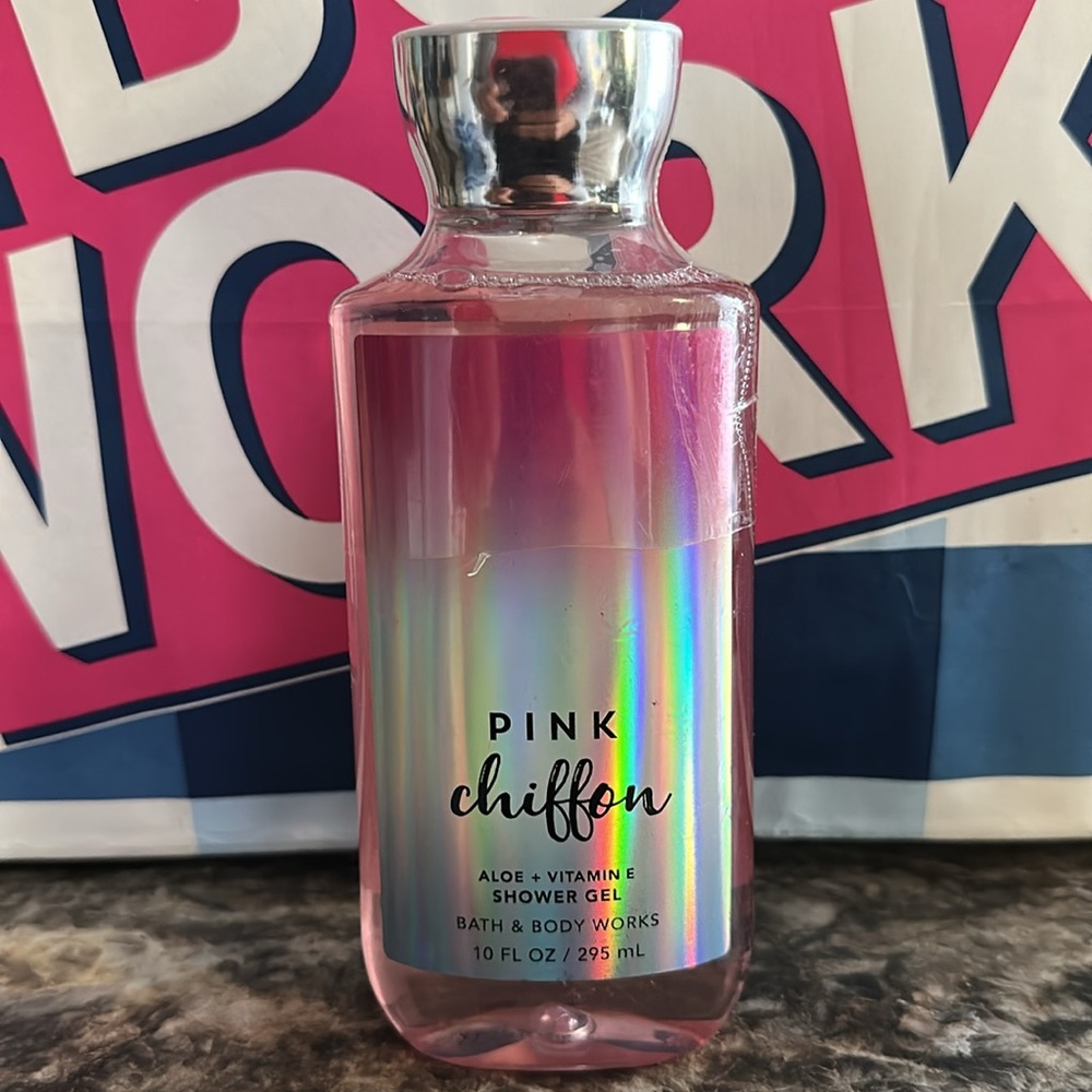Bath & Body Works pink chiffon - Picture 3 of 3